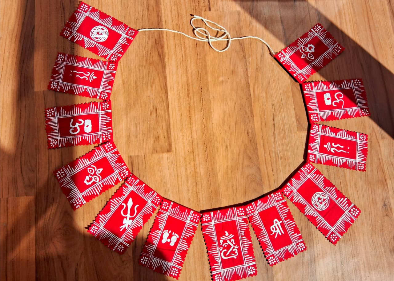 Premashiart aipan toran size L (105cm) handmade and handpainted , temple , wall decor