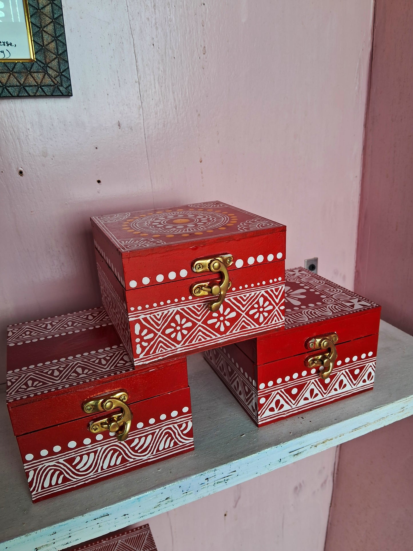 Gift and jewellery box